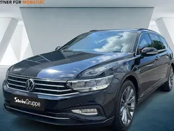 Schwarz Gebraucht 2022 VW Passat Business Kombi | 26.180 € (Guter Preis)