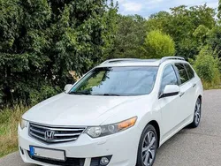 Weiß Gebraucht 2011 Honda Accord Executive Kombi | 12.800 € (Teuer)