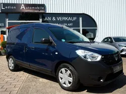 Blau Gebraucht 2018 Dacia Dokker Express Ambiance Van | 7.900 € (Fairer Preis)