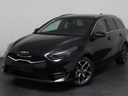 Schwarz, black pearl (1k) Neu 2025 Kia Ceed Sportswagon Gold Kombi | 25.279 € (Fairer Preis)