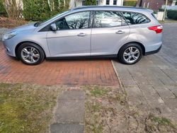 Grau Gebraucht 2014 Ford Focus Kombi | 4.700 € (Fairer Preis)