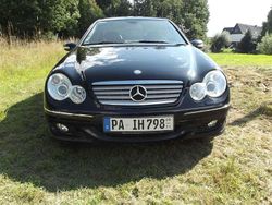 Schwarz Gebraucht 2007 Mercedes C200 Coupé | 2.500 € (Fairer Preis)