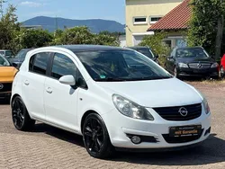 Weiß Gebraucht 2009 Opel Corsa Color Edition Limousine | 4.199 € (Fairer Preis)