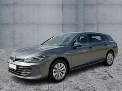 Grau Neu 2025 VW Passat Business Kombi | 53.470 € (Teuer)