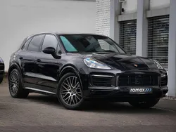 Tiefschwarz met. Gebraucht 2021 Porsche Cayenne SUV | 82.500 € (Etwas zu teuer)
