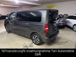 Grau Gebraucht 2022 Citroën Spacetourer Feel Van / Kleinbus | 33.980 € (Guter Preis)
