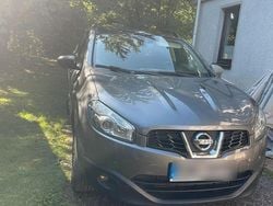 Grau Gebraucht 2014 Nissan Qashqai SUV | 7.600 € (Fairer Preis)
