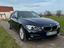 Blau Gebraucht 2015 BMW 320 Efficient Dynamics Kombi | 12.500 € (Fairer Preis)