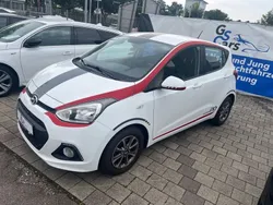 Weiß Gebraucht 2015 Hyundai i10 Edition Kleinwagen | 6.500 € (Fairer Preis)