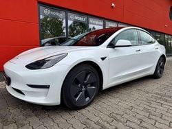 Weiß Gebraucht 2022 Tesla Model 3 Limousine | 21.380 € (Guter Preis)
