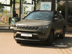 Grün Gebraucht 2022 Jeep Compass SUV | 28.990 € (Fairer Preis)