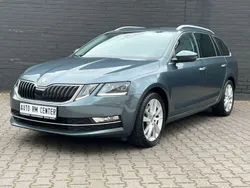 Grau Gebraucht 2020 Skoda Octavia Premium Edition Kombi | 17.000 € (Guter Preis)