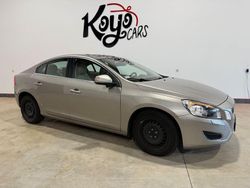 Beige Gebraucht 2012 Volvo S60 Limousine | 6.999 € (Guter Preis)