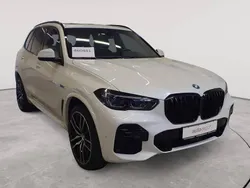 Mineralweiß metallic Gebraucht 2022 BMW X5 Comfort Edition SUV | 58.990 € (Guter Preis)