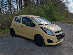 Gelb Gebraucht 2013 Chevrolet Spark LS Kleinwagen | 2.850 € (Guter Preis)