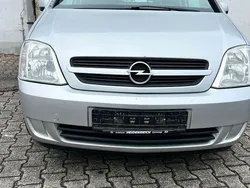 Silber Gebraucht 2004 Opel Meriva Van / Kleinbus | 999 € (Guter Preis)