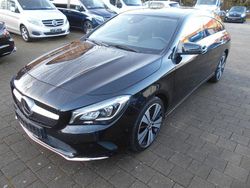 Kosmosschwarz Gebraucht 2018 Mercedes CLA220 Limousine | 17.990 € (Fairer Preis)