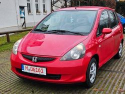 Rot Gebraucht 2006 Honda Jazz Cool Kleinwagen | 2.600 € (Fairer Preis)