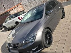 Grau Gebraucht 2014 Seat Leon ST FR Kombi | 10.000 € (Guter Preis)
