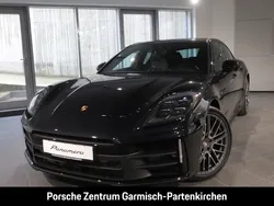 Tiefschwarzmetallic Gebraucht 2025 Porsche Panamera 4 Limousine | 129.790 €