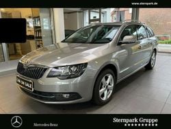 Beige Gebraucht 2015 Skoda Superb Kombi | 14.990 € (Fairer Preis)