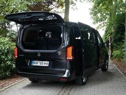 Schwarz Gebraucht 2019 Mercedes V300 Van / Kleinbus | 43.200 €