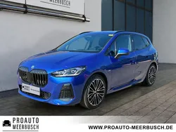 Blau Gebraucht 2024 BMW 218 Active Tourer M Sport Van / Kleinbus | 29.499 € (Guter Preis)