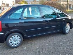 Schwarz Gebraucht 2006 Citroën Xsara Picasso Comfort Van / Kleinbus | 1.990 € (Teuer)