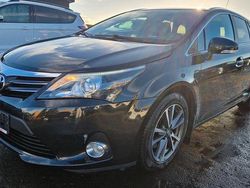 Schwarz Gebraucht 2014 Toyota Avensis Edition Kombi | 12.999 € (Teuer)