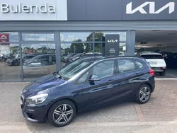 Imperialblau brillanteffekt Gebraucht 2016 BMW 218 Active Tourer Sport Line Van / Kleinbus | 15.990 € (Etwas zu teuer)