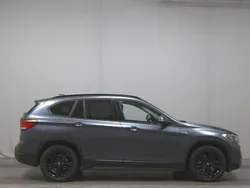 Grau Gebraucht 2022 BMW X1 Sport Line SUV | 24.980 € (Guter Preis)
