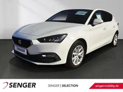 Nevada weiß metallic Gebraucht 2020 Seat Leon Style Limousine | 17.380 € (Guter Preis)