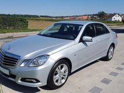 Silber Gebraucht 2009 Mercedes E200 Avantgarde Limousine | 7.450 € (Guter Preis)