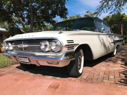 Weiß Gebraucht 1960 Chevrolet Impala Limousine | 27.900 €