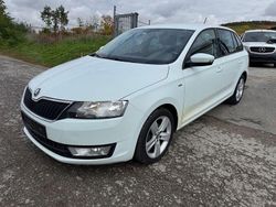 Weiß Gebraucht 2017 Skoda Rapid Drive Limousine | 5.890 € (Fairer Preis)