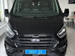 Schwarz Gebraucht 2022 Ford Tourneo Kombi | 39.500 € (Superpreis)