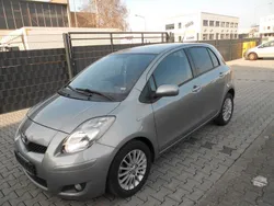 Silber Gebraucht 2009 Toyota Yaris Sol Limousine | 4.300 € (Fairer Preis)