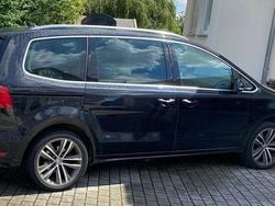 Schwarz Gebraucht 2014 VW Sharan Highline Van / Kleinbus | 11.950 € (Superpreis)