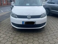 Weiß Gebraucht 2012 VW Caddy Maxi Van / Kleinbus | 13.000 € (Etwas zu teuer)
