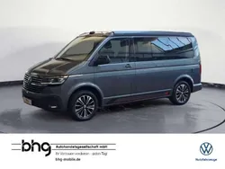 Indiumgrau metallic/dach schwa Gebraucht 2021 VW T6.1 Beach Van | 64.730 € (Etwas zu teuer)