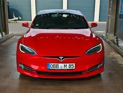 Rot Gebraucht 2019 Tesla Model S Limousine | 32.000 €