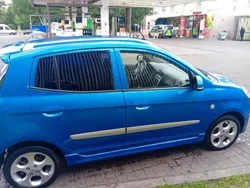 Blau Gebraucht 2011 Kia Picanto Kleinwagen | 2.600 €