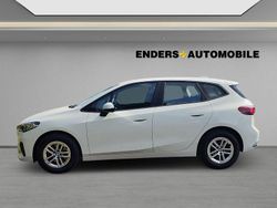 Weiß Gebraucht 2022 BMW 218 Active Tourer Performance Van / Kleinbus | 24.900 € (Fairer Preis)
