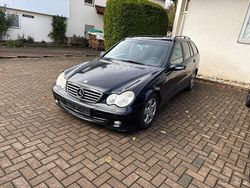 Schwarz Gebraucht 2007 Mercedes C220 Avantgarde Kombi | 3.100 € (Fairer Preis)