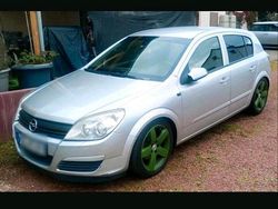 Silber Gebraucht 2006 Opel Astra Limousine | 2.399 € (Fairer Preis)