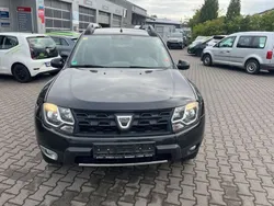 Schwarz Gebraucht 2017 Dacia Duster Black Shadow SUV | 6.997 € (Guter Preis)