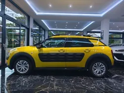 Lackierung hello yellowgelb/d Gebraucht 2014 Citroën C4 Cactus Feel Kleinwagen | 4.980 €