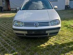 Silber Gebraucht 1998 VW Golf IV Kleinwagen | 650 € (Superpreis)