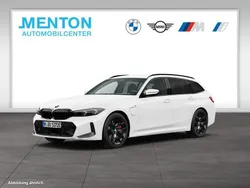 Alpinweiss iii Gebraucht 2025 BMW 330e M Sport Kombi | 59.990 €