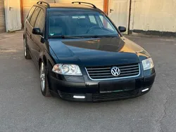 Schwarz Gebraucht 2002 VW Passat Kombi | 1.300 € (Guter Preis)